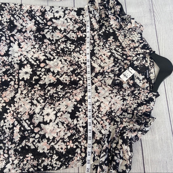 EXPRESS Metallic Floral Ruffle Top - Picture 15 of 16